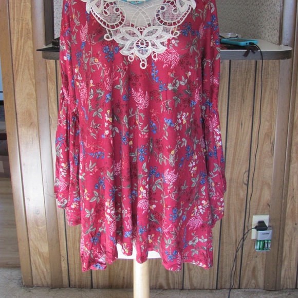 Rodeo Fox  Cranberry Field Bell-Sleeve Tunic  Bran - Picture 2 of 8